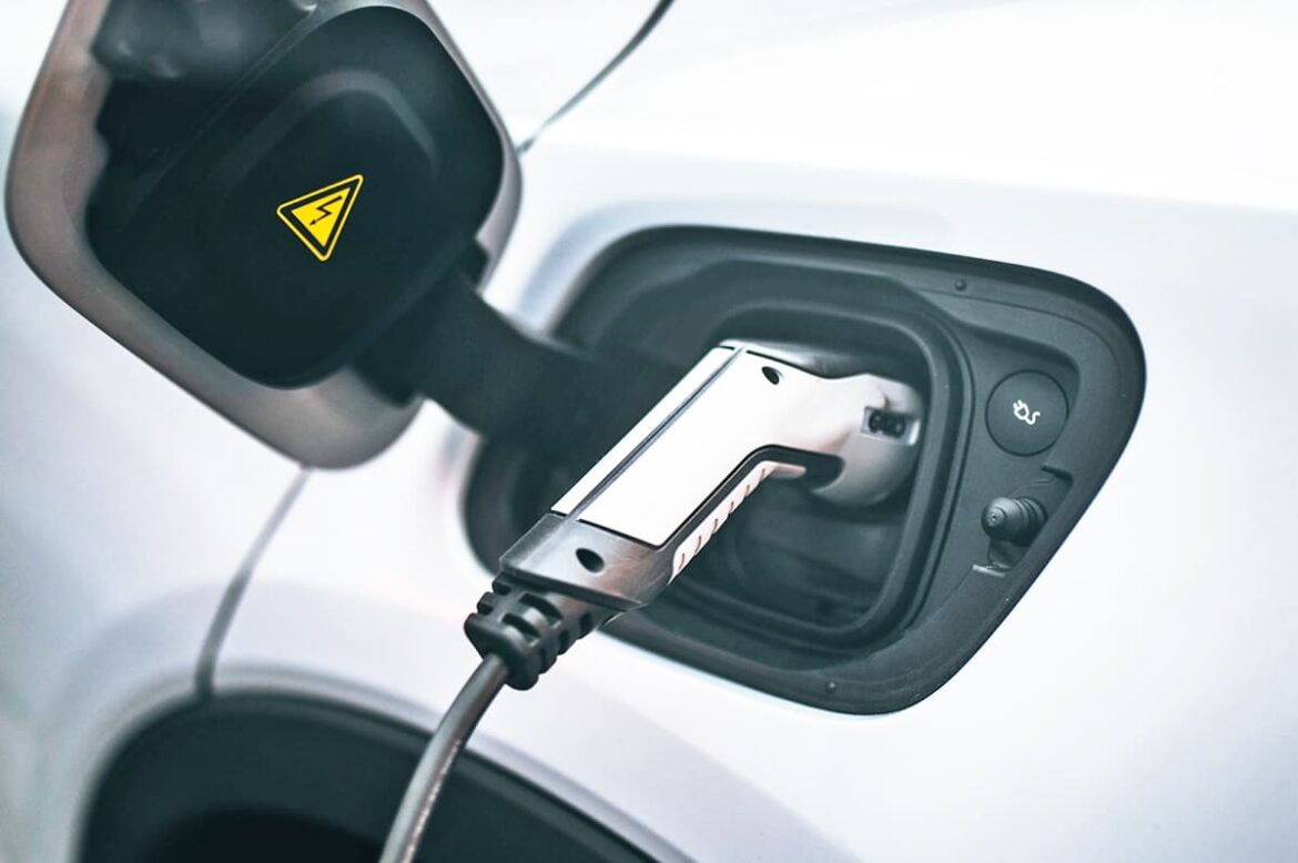 Mapfre-i-Asseguris-Assegurança-vehicles-elèctrics-endollables.